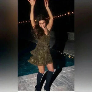 VENUS Gold Plisse Tiered Mini Party Dress size M NWT